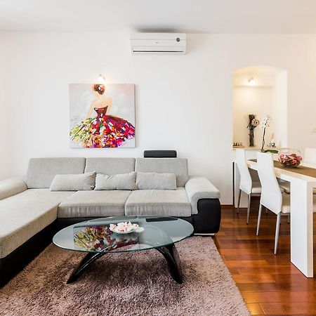 Fairy Of The Seas Apartments สปลิท ภายนอก รูปภาพ