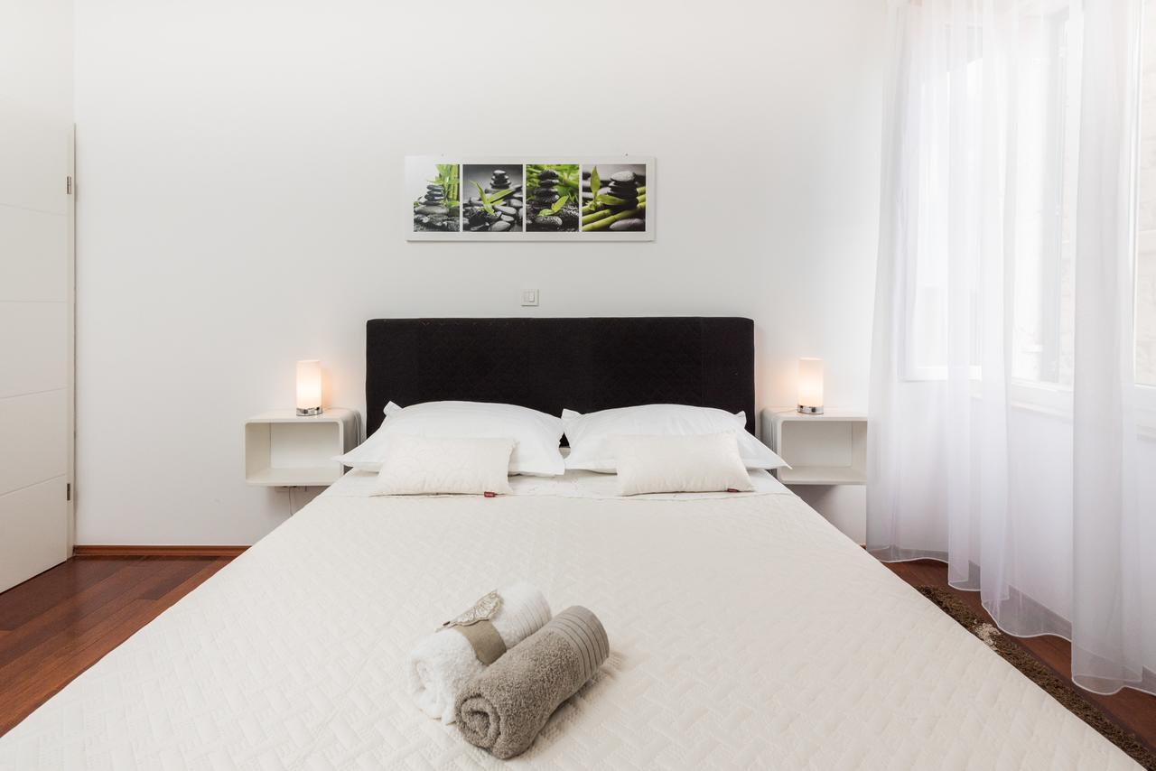 Fairy Of The Seas Apartments สปลิท ภายนอก รูปภาพ